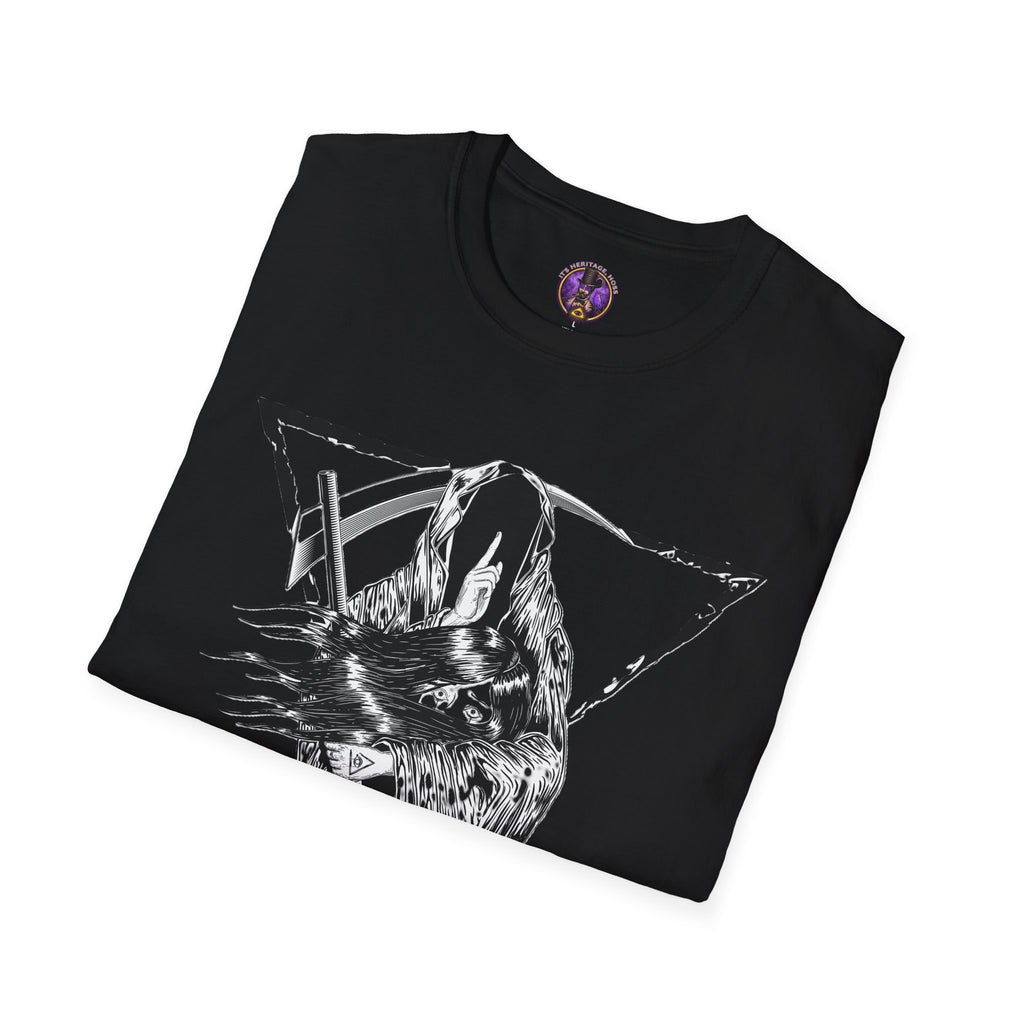 Wolf Head Triangle Graphic T-Shirt